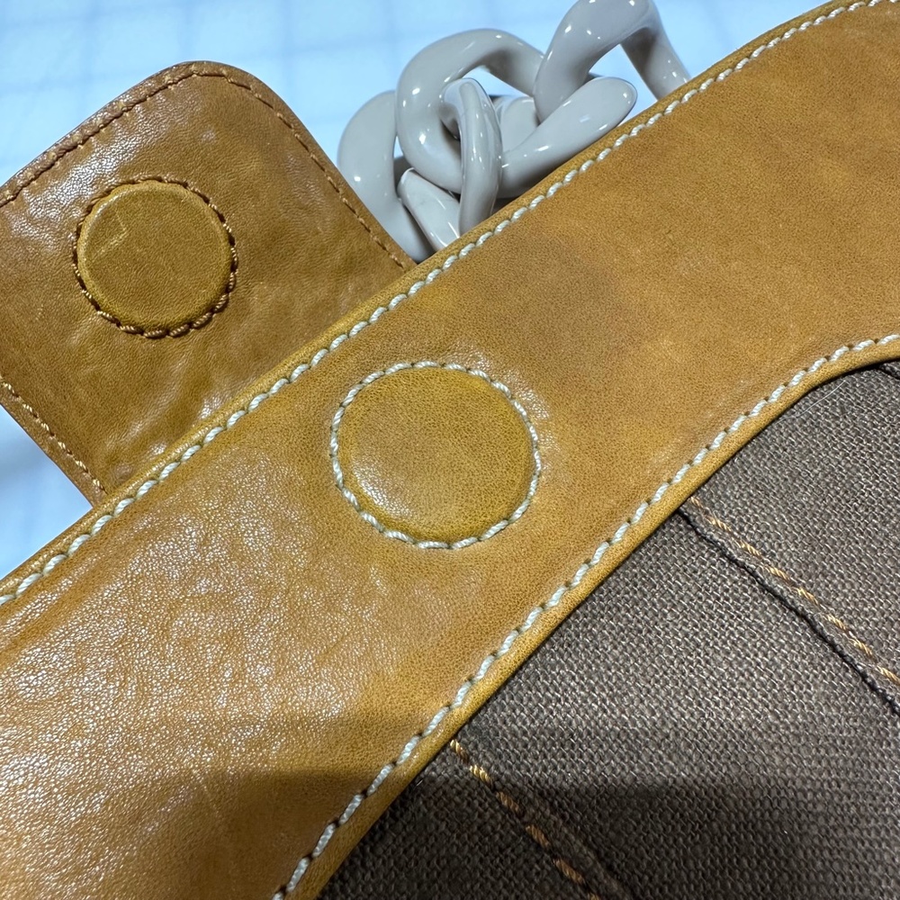 Anthropologie Clutch Purse with Chunky Plastic Chain Strap - Picture 5 of 9